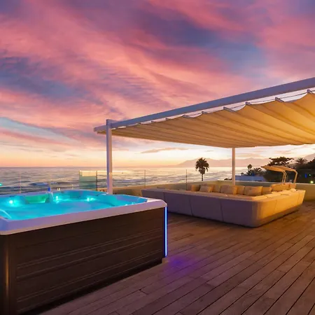 Breath Taking Front Line With Sauna & Jacuzzi Villa