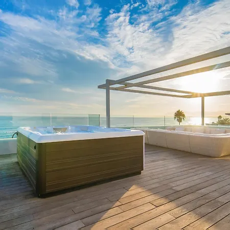 Villa Breath Taking Front Line With Sauna & Jacuzzi *