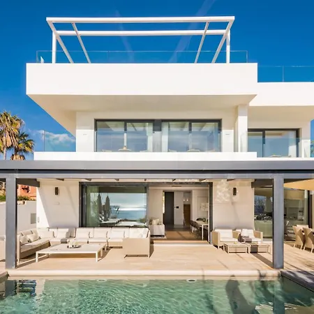 Villa Breath Taking Front Line With Sauna & Jacuzzi