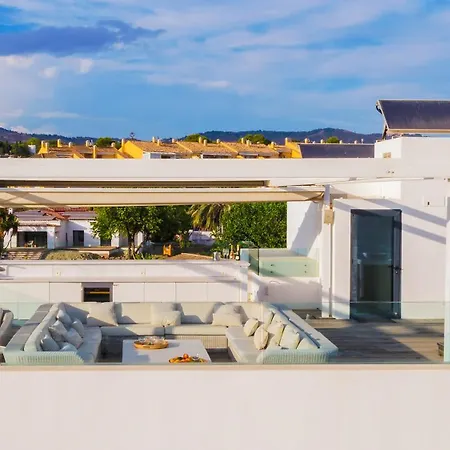 Breath Taking Front Line With Sauna & Jacuzzi * Marbella