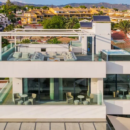 Breath Taking Front Line With Sauna & Jacuzzi Marbella