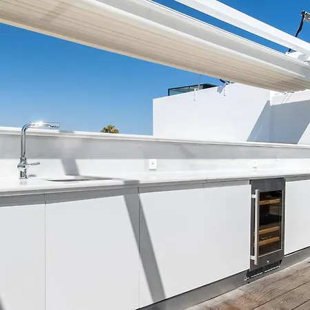 Breath Taking Front Line With Sauna & Jacuzzi Marbella