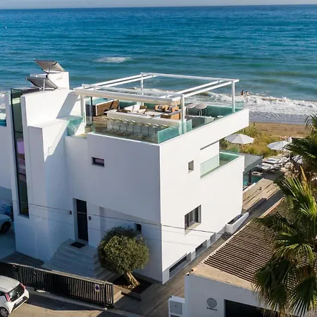 Villa Breath Taking Front Line With Sauna & Jacuzzi Marbella