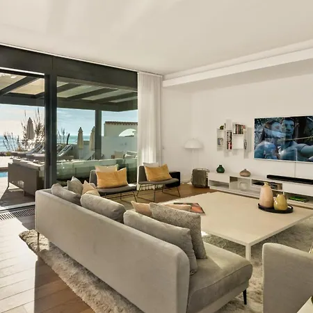 Villa Breath Taking Front Line With Sauna & Jacuzzi Marbella